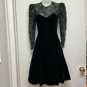 Vintage Niki Velvet and Sequined Lace Party Dress Size 8